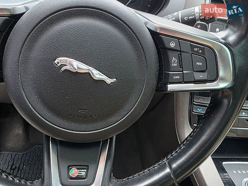 Внедорожник / Кроссовер Jaguar F-Pace 2016 в Одессе