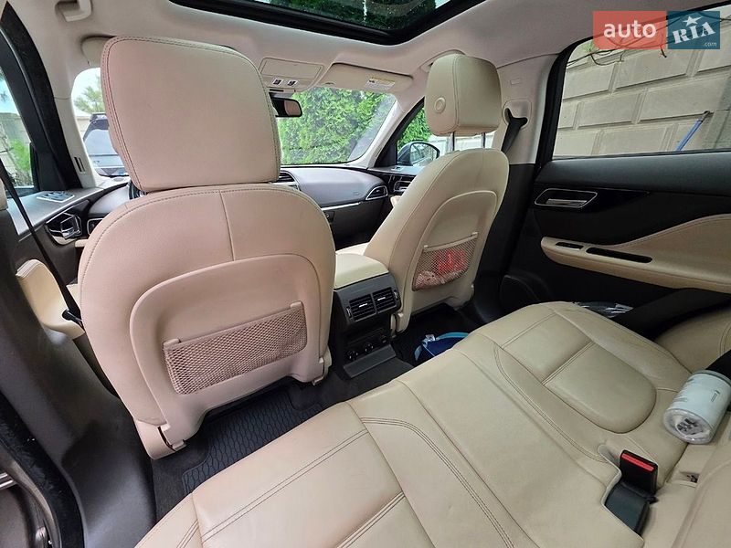 Внедорожник / Кроссовер Jaguar F-Pace 2016 в Одессе