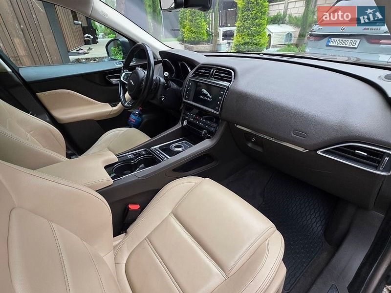 Внедорожник / Кроссовер Jaguar F-Pace 2016 в Одессе