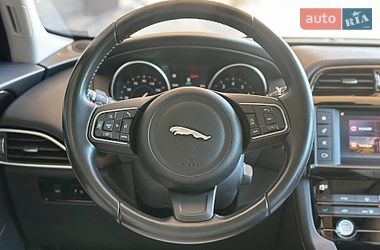 Внедорожник / Кроссовер Jaguar F-Pace 2017 в Киеве фото 16 Внедорожник / Кроссовер Jaguar F-Pace 2017 в Киеве