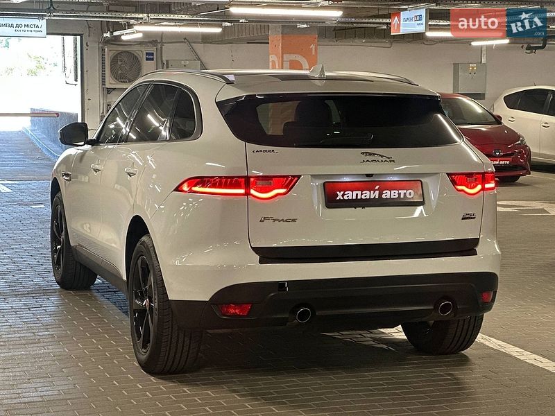 Внедорожник / Кроссовер Jaguar F-Pace 2017 в Киеве фото 6 Внедорожник / Кроссовер Jaguar F-Pace 2017 в Киеве