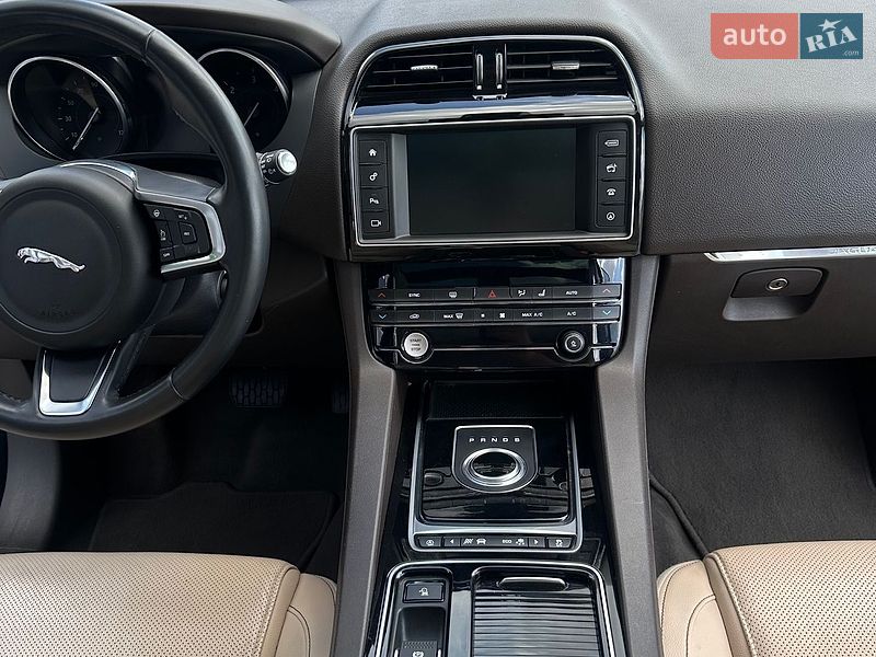 Позашляховик / Кросовер Jaguar F-Pace 2017 в Вінниці фото 39 Позашляховик / Кросовер Jaguar F-Pace 2017 в Вінниці