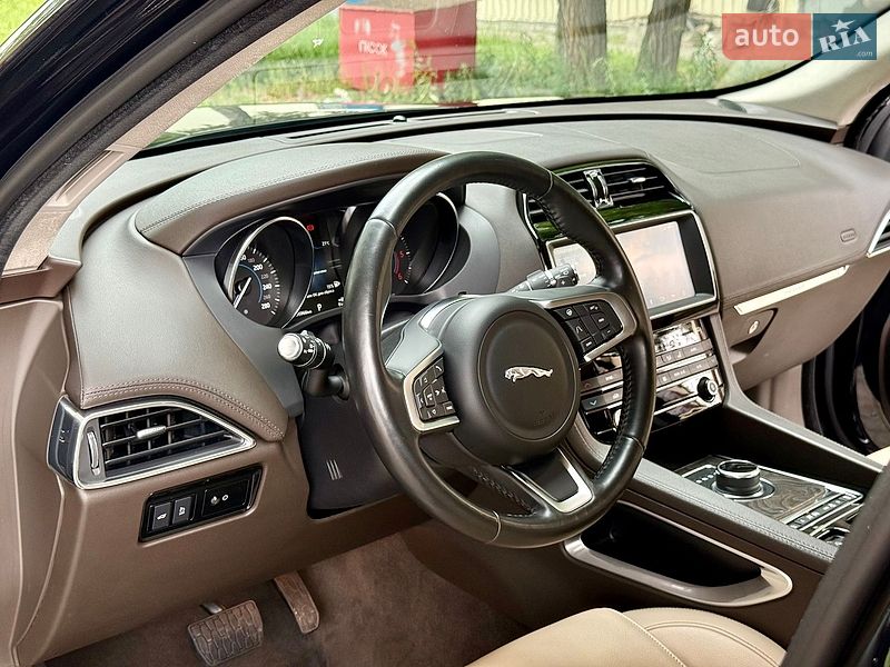 Позашляховик / Кросовер Jaguar F-Pace 2020 в Дніпрі фото 24 Позашляховик / Кросовер Jaguar F-Pace 2020 в Дніпрі