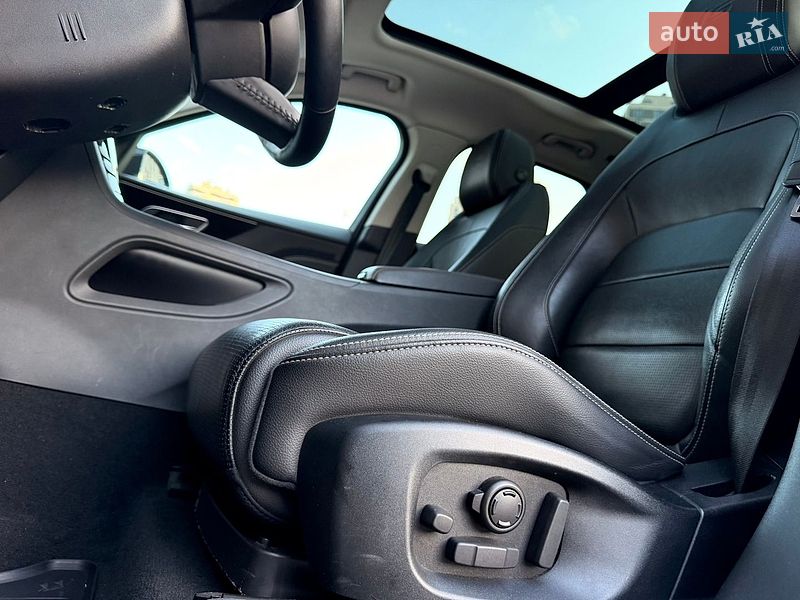 Внедорожник / Кроссовер Jaguar F-Pace 2017 в Киеве фото 4 Внедорожник / Кроссовер Jaguar F-Pace 2017 в Киеве