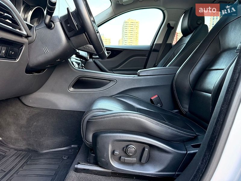 Внедорожник / Кроссовер Jaguar F-Pace 2017 в Киеве фото 36 Внедорожник / Кроссовер Jaguar F-Pace 2017 в Киеве