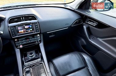 Внедорожник / Кроссовер Jaguar F-Pace 2017 в Киеве фото 63 Внедорожник / Кроссовер Jaguar F-Pace 2017 в Киеве