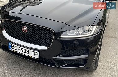 Jaguar F-Pace  2016