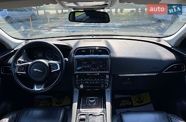 Внедорожник / Кроссовер Jaguar F-Pace 2017 в Львове