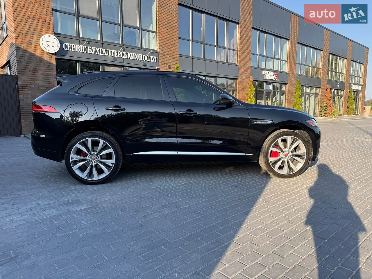 2018 Jaguar F-Pace - мініатюра 4