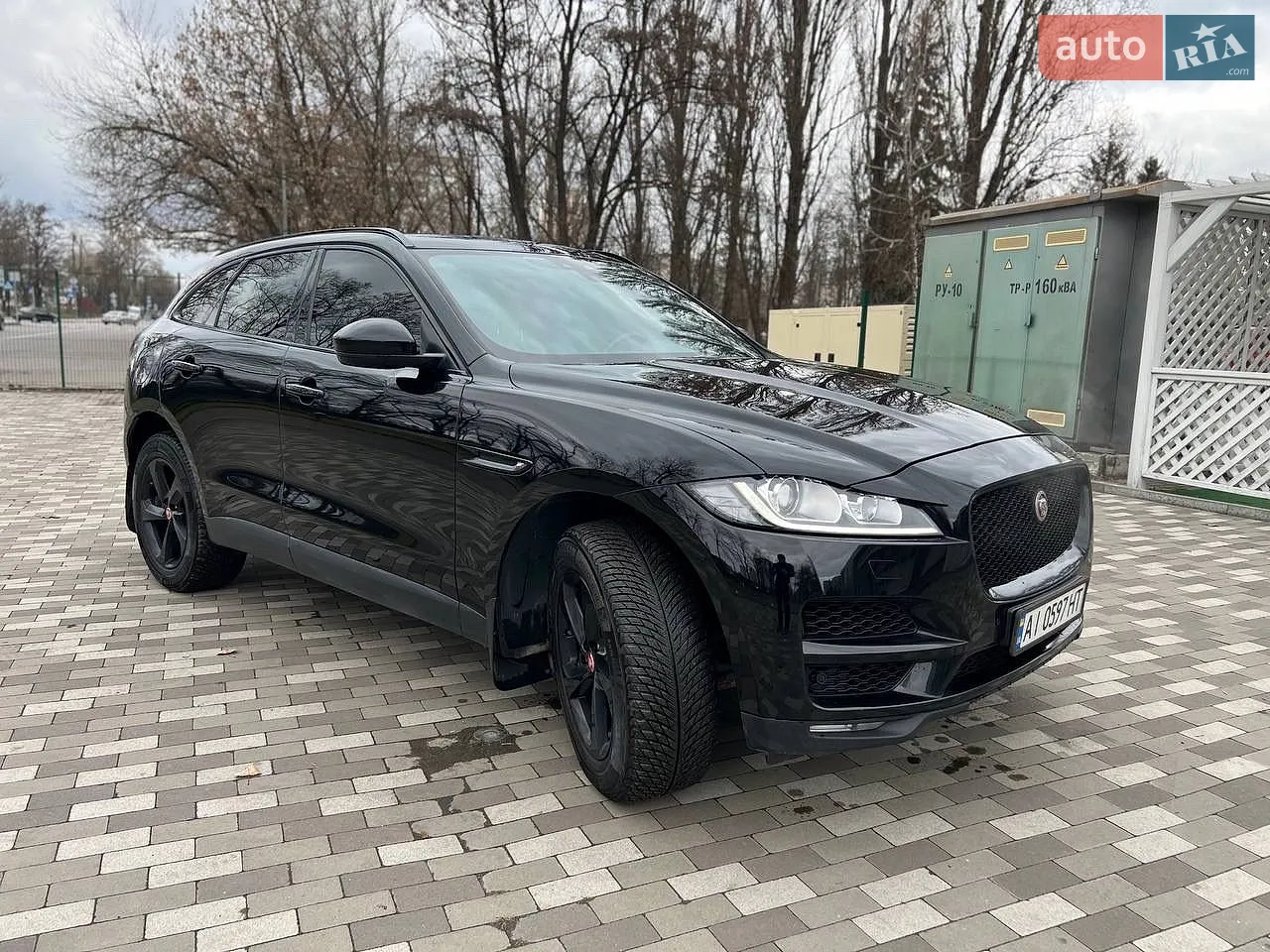 2019 Jaguar F-Pace - мініатюра 2