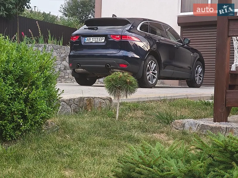 Jaguar F-Pace