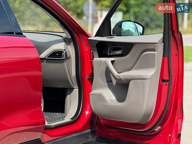 Внедорожник / Кроссовер Jaguar F-Pace 2018 в Тернополе фото 27 Внедорожник / Кроссовер Jaguar F-Pace 2018 в Тернополе