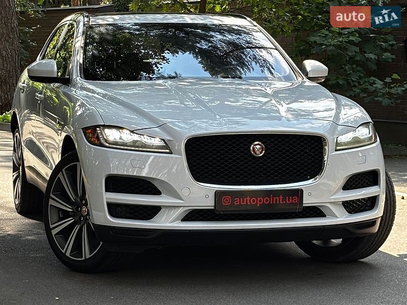 Jaguar F-Pace 2016