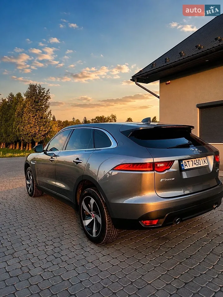 2019 Jaguar F-Pace - мініатюра 2