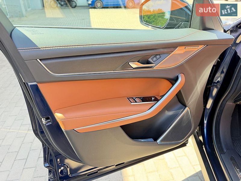 Позашляховик / Кросовер Jaguar F-Pace 2024 в Чернігові