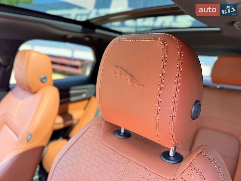 Позашляховик / Кросовер Jaguar F-Pace 2024 в Чернігові