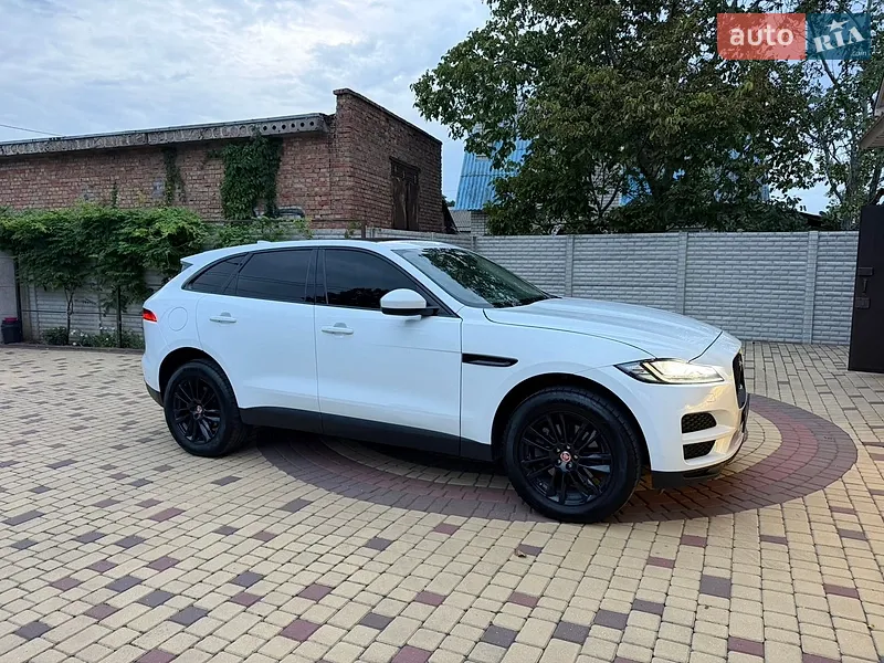 Jaguar F-Pace