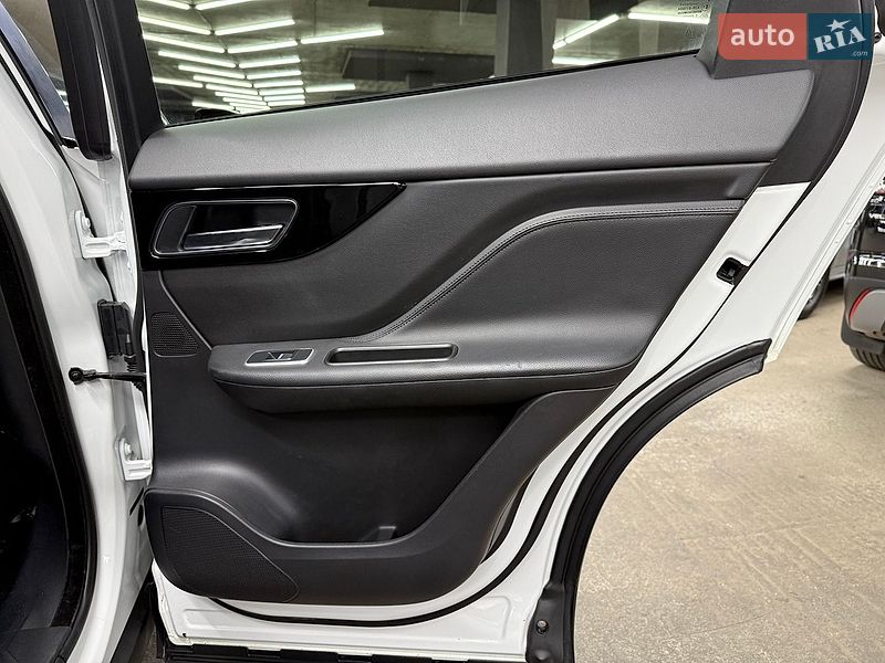 Внедорожник / Кроссовер Jaguar F-Pace 2018 в Харькове