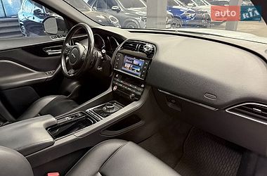 Внедорожник / Кроссовер Jaguar F-Pace 2018 в Харькове