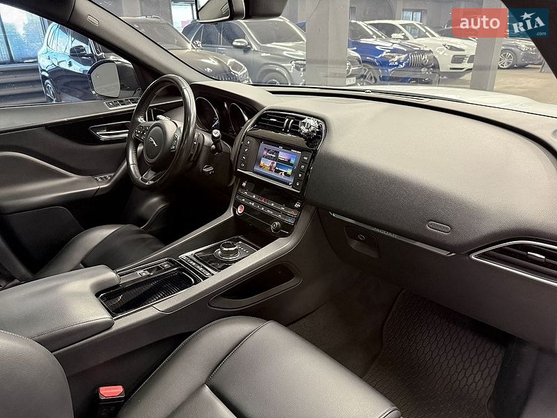 Внедорожник / Кроссовер Jaguar F-Pace 2018 в Харькове