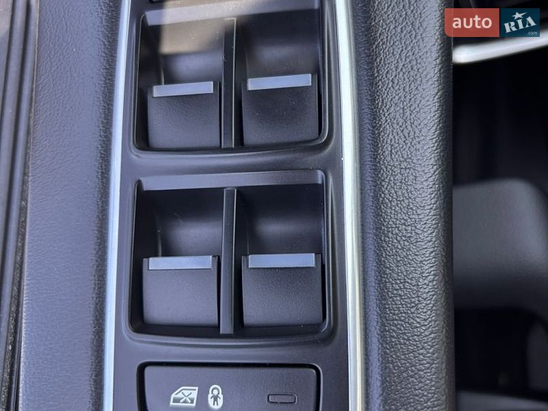 Внедорожник / Кроссовер Jaguar F-Pace 2018 в Киеве