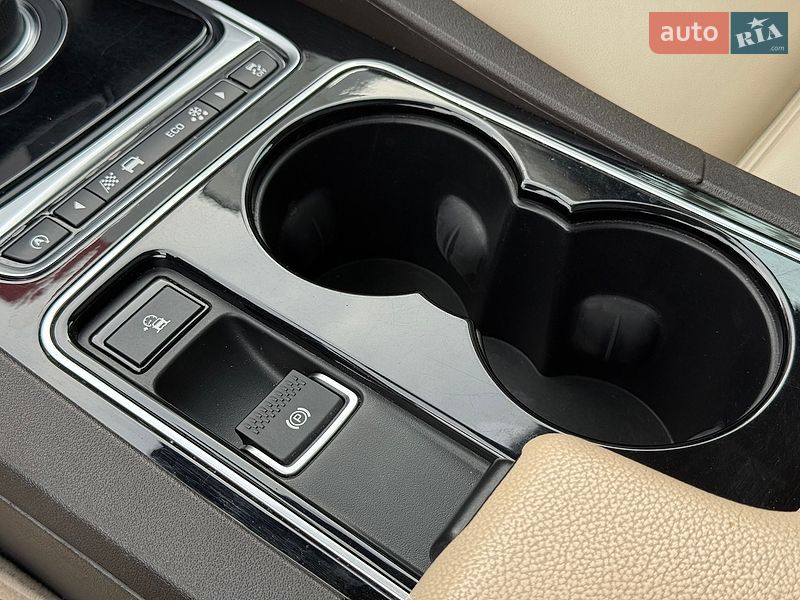Позашляховик / Кросовер Jaguar F-Pace 2016 в Одесі фото 36 Позашляховик / Кросовер Jaguar F-Pace 2016 в Одесі