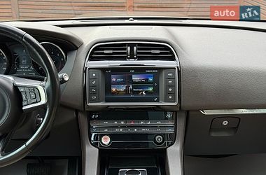 Позашляховик / Кросовер Jaguar F-Pace 2016 в Одесі фото 29 Позашляховик / Кросовер Jaguar F-Pace 2016 в Одесі