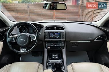 Позашляховик / Кросовер Jaguar F-Pace 2016 в Одесі фото 27 Позашляховик / Кросовер Jaguar F-Pace 2016 в Одесі