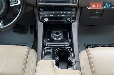Позашляховик / Кросовер Jaguar F-Pace 2016 в Одесі фото 31 Позашляховик / Кросовер Jaguar F-Pace 2016 в Одесі