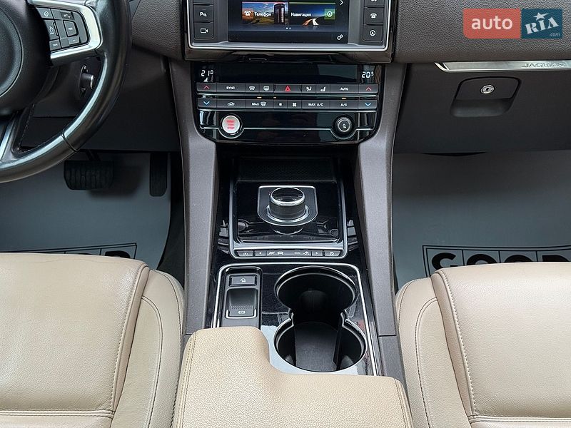 Позашляховик / Кросовер Jaguar F-Pace 2016 в Одесі фото 31 Позашляховик / Кросовер Jaguar F-Pace 2016 в Одесі