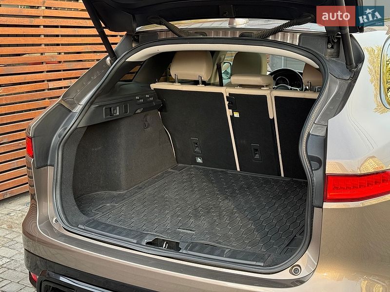 Позашляховик / Кросовер Jaguar F-Pace 2016 в Одесі фото 19 Позашляховик / Кросовер Jaguar F-Pace 2016 в Одесі