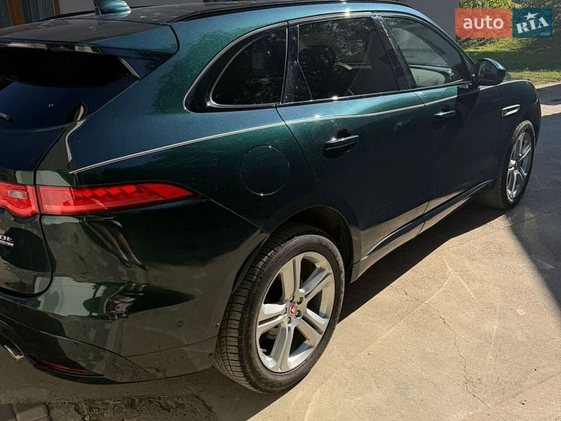 Позашляховик / Кросовер Jaguar F-Pace 2017 в Чернівцях