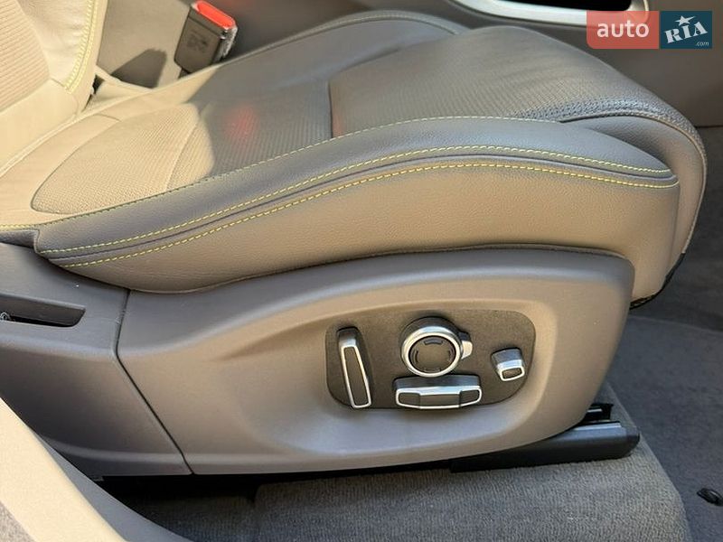 Позашляховик / Кросовер Jaguar F-Pace 2017 в Чернівцях