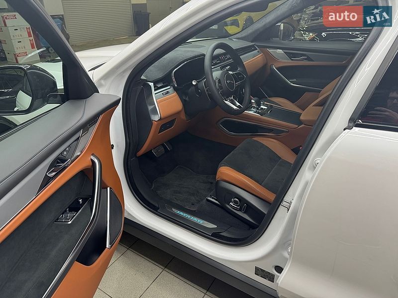 Позашляховик / Кросовер Jaguar F-Pace 2023 в Києві