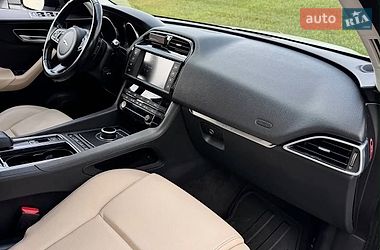 Внедорожник / Кроссовер Jaguar F-Pace 2017 в Днепре