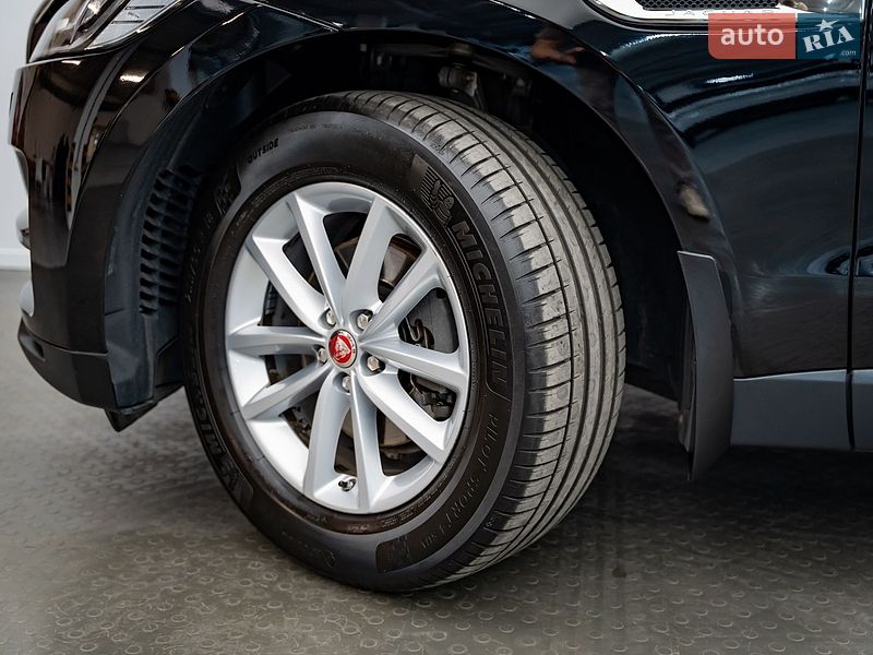Внедорожник / Кроссовер Jaguar F-Pace 2018 в Киеве