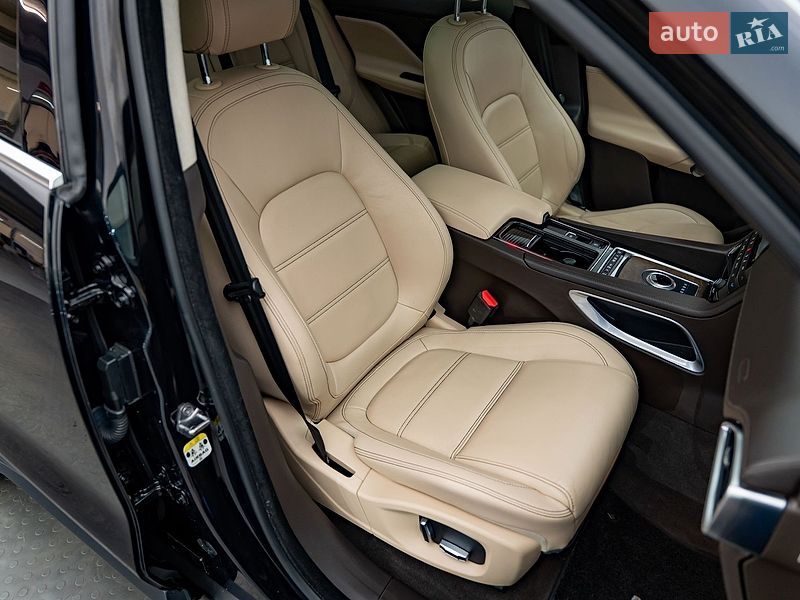 Внедорожник / Кроссовер Jaguar F-Pace 2018 в Киеве