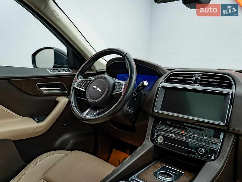 Внедорожник / Кроссовер Jaguar F-Pace 2018 в Киеве