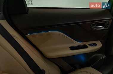 Внедорожник / Кроссовер Jaguar F-Pace 2018 в Киеве