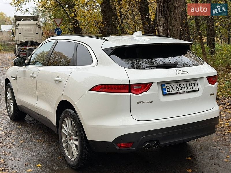 Внедорожник / Кроссовер Jaguar F-Pace 2016 в Хмельницком