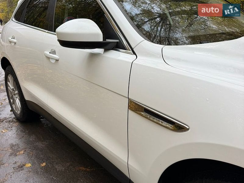 Внедорожник / Кроссовер Jaguar F-Pace 2016 в Хмельницком