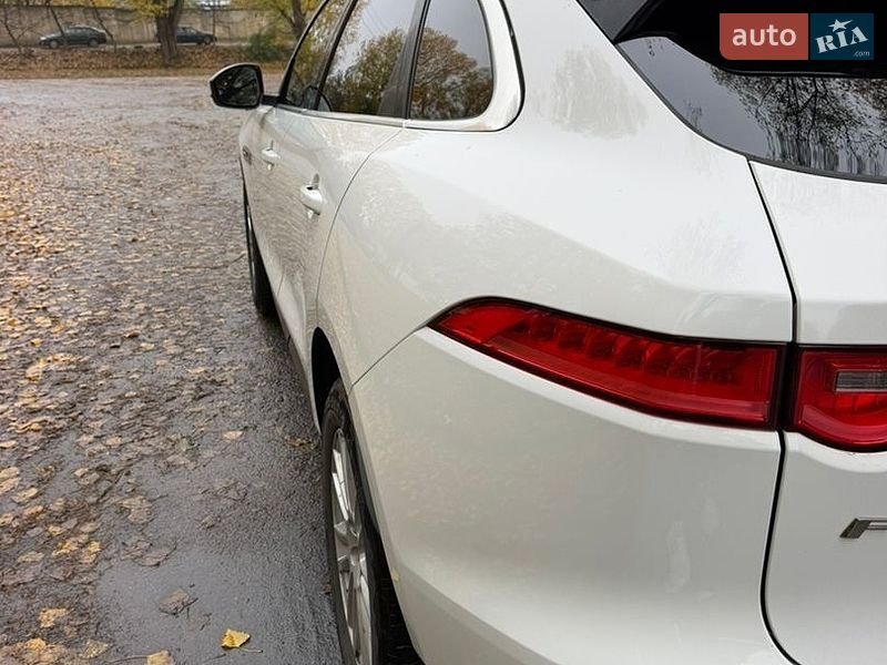 Внедорожник / Кроссовер Jaguar F-Pace 2016 в Хмельницком