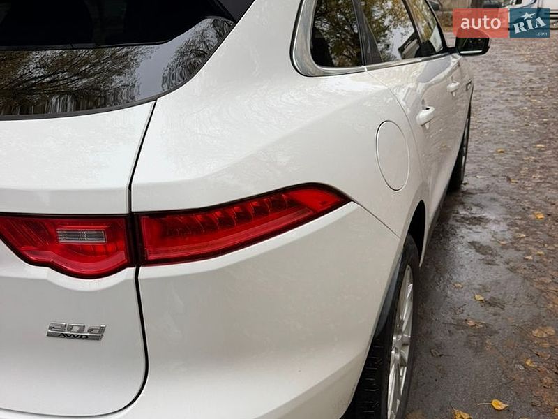 Внедорожник / Кроссовер Jaguar F-Pace 2016 в Хмельницком