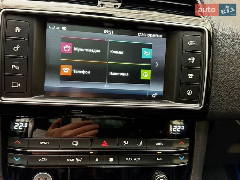 Внедорожник / Кроссовер Jaguar F-Pace 2016 в Хмельницком