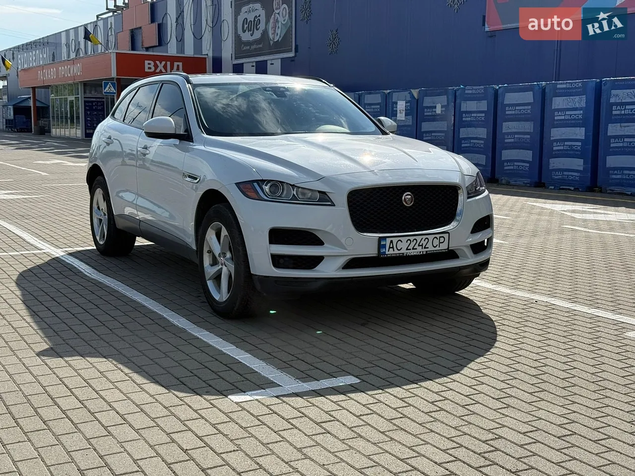 2017 Jaguar F-Pace - фото 1