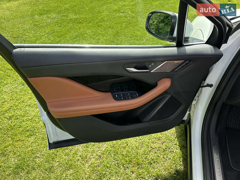 Внедорожник / Кроссовер Jaguar I-Pace 2019 в Киеве фото 23 Внедорожник / Кроссовер Jaguar I-Pace 2019 в Киеве
