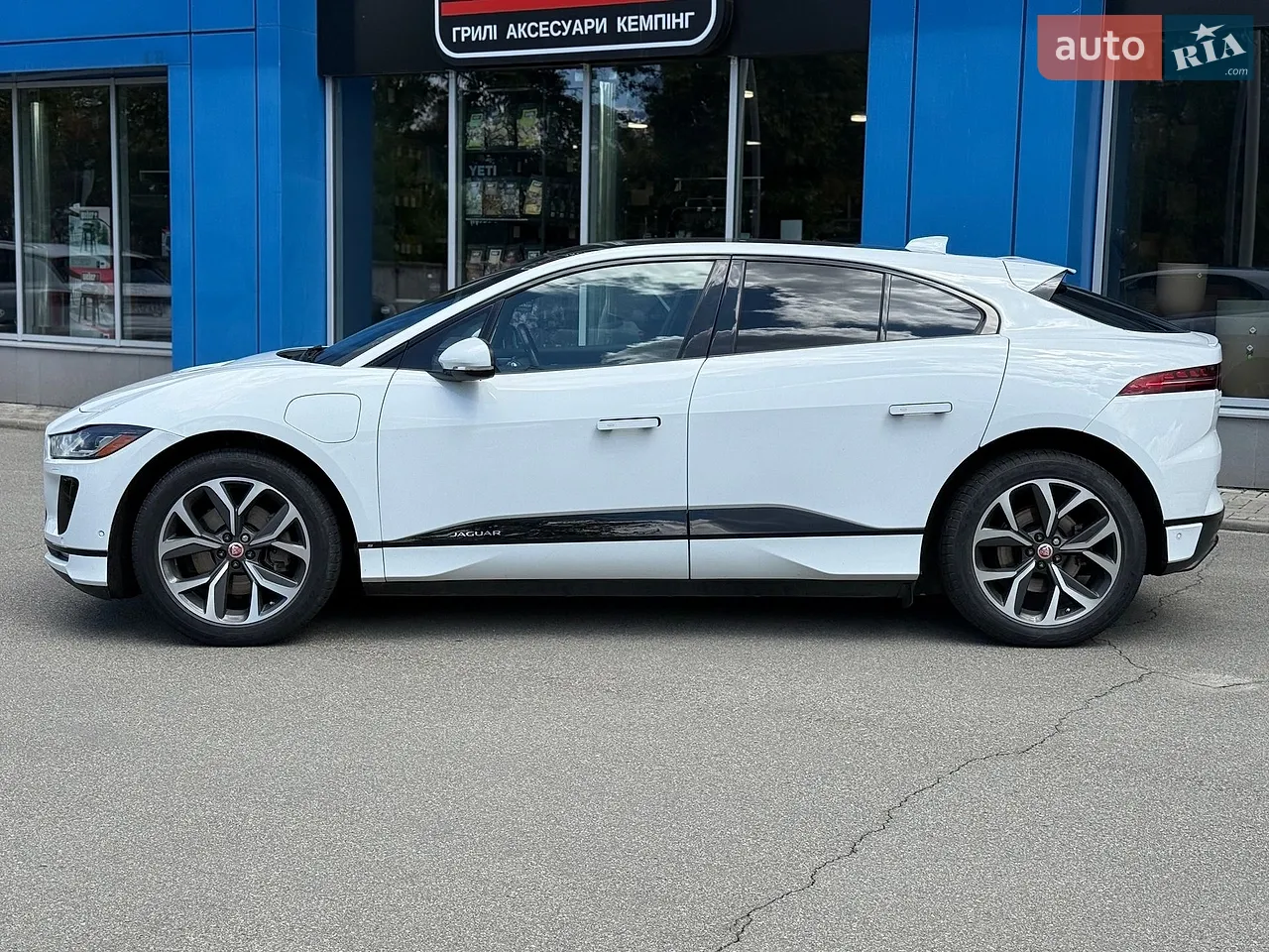 2019 Jaguar I-Pace - мініатюра 2