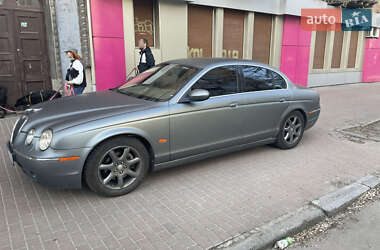 Jaguar S-Type  2004