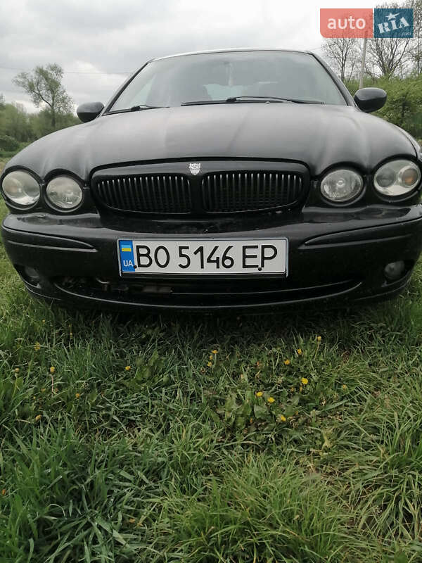 Jaguar X-Type