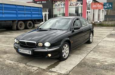 Jaguar X-Type  2001
